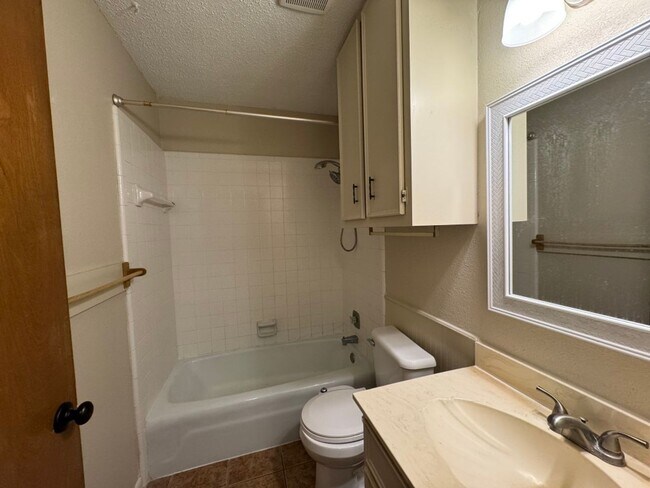 Building Photo - Available Now in Greenway Park!