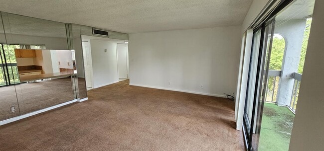 Building Photo - 2050 N Congress Ave