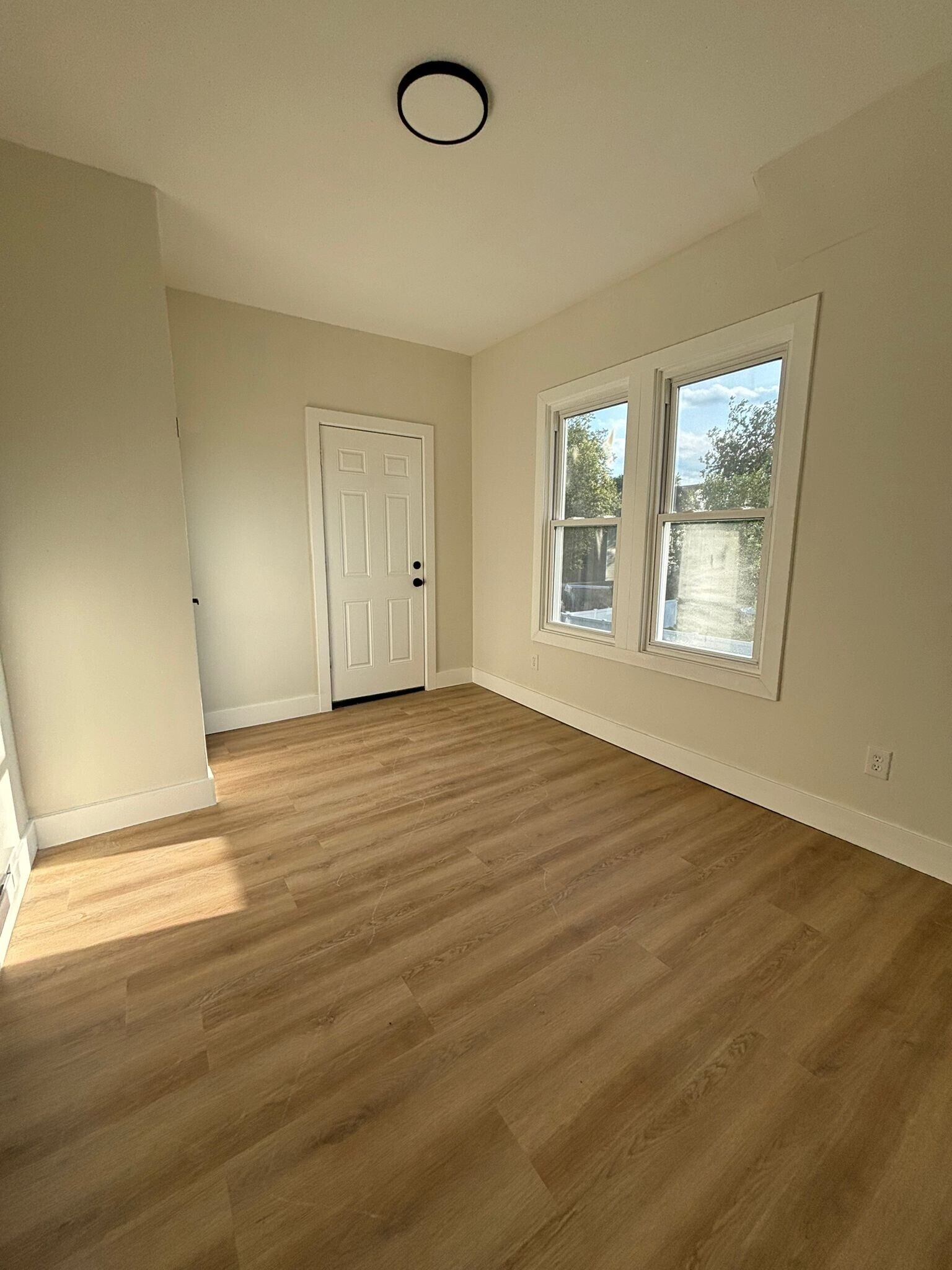 Unit 2 - 49 Rosehill Pl