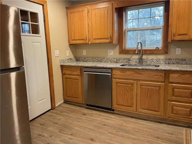 Building Photo - 4600 E Huntsville Rd