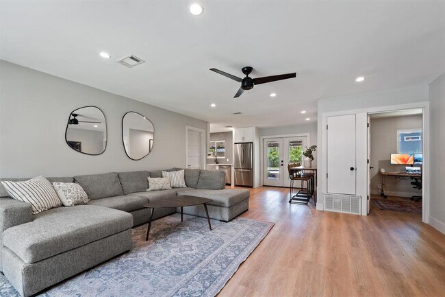 Building Photo - 4412 Dovemeadow Dr