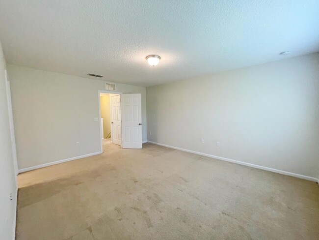 Building Photo - 100 Moultrie Village Ln