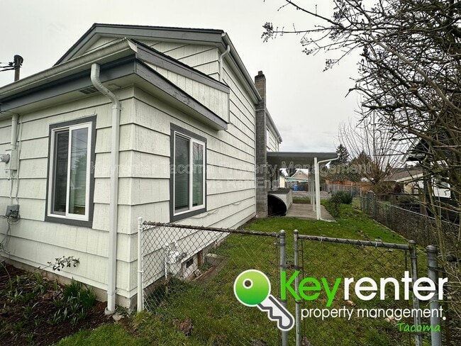 Building Photo - 1520 S 56th St