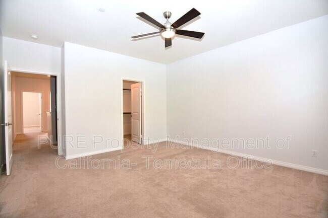 Building Photo - 40402 Calle Real