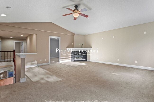 Building Photo - 1134 SE 40th Ave