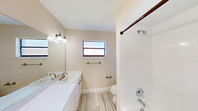 Building Photo - 11497 Anhinga Dr