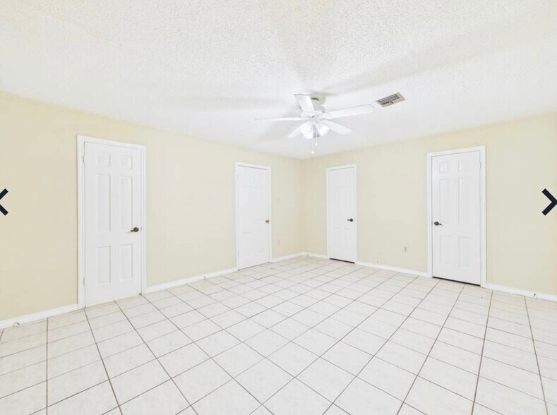 Building Photo - 107 Guillot Rd