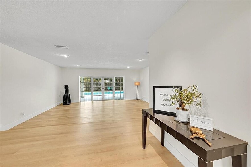 Building Photo - 1480 SW 66th Terrace