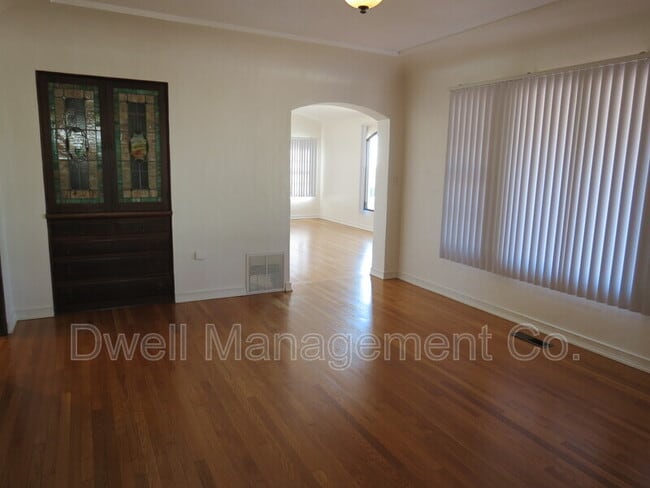 Building Photo - 8458 Golden Ave