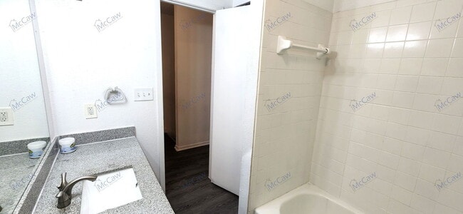 Building Photo - 3820 Coates Cir