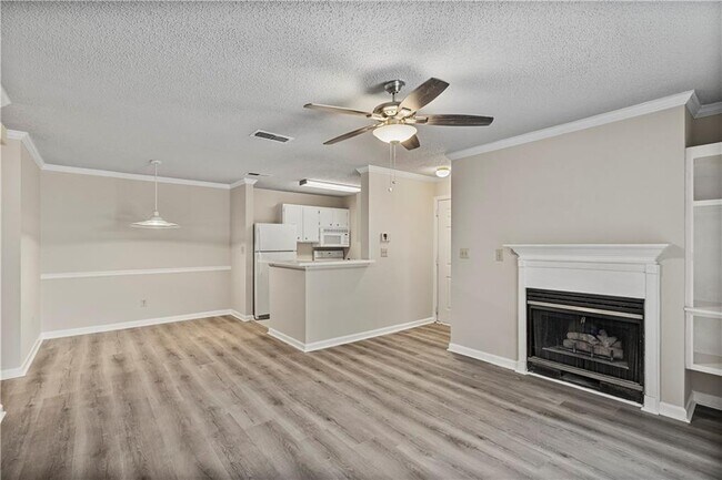 Building Photo - 619 Granville Ct