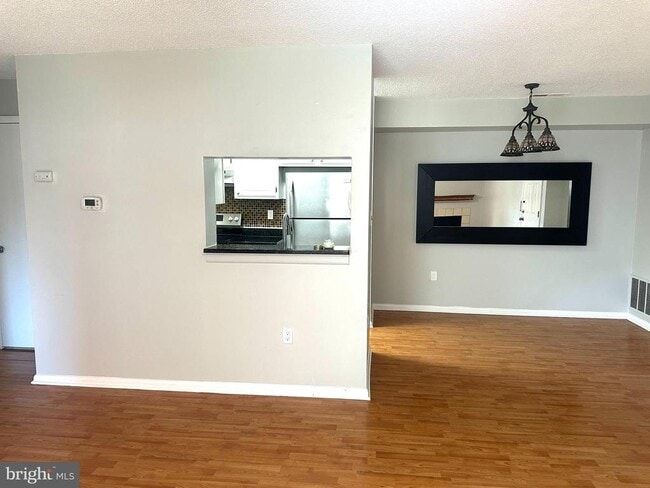 Building Photo - 4901 Ravens Crest Dr