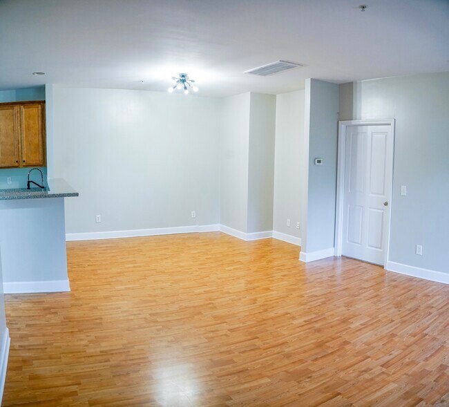 Building Photo - 8501 Burnham Ln