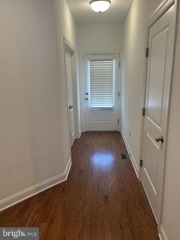 Building Photo - 28 Ironwood Dr