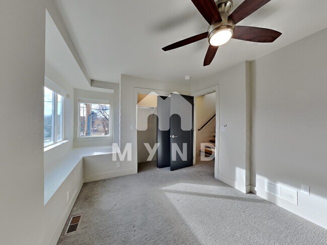 Building Photo - 3515 W Conejos Pl