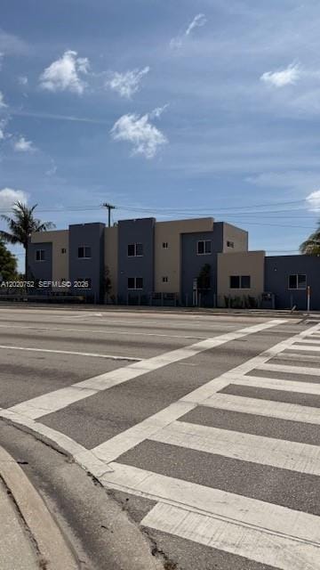Building Photo - 811 E 52nd St