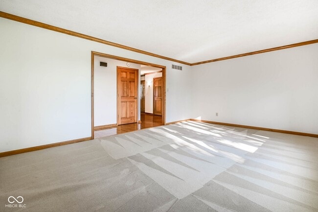 Building Photo - 615 Mulberry St