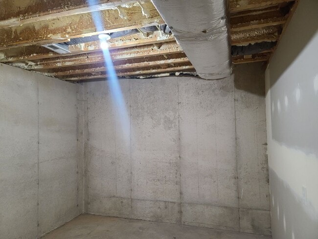 Building Photo - 3 Bedroom Townhouse for Rent in Waynesboro!