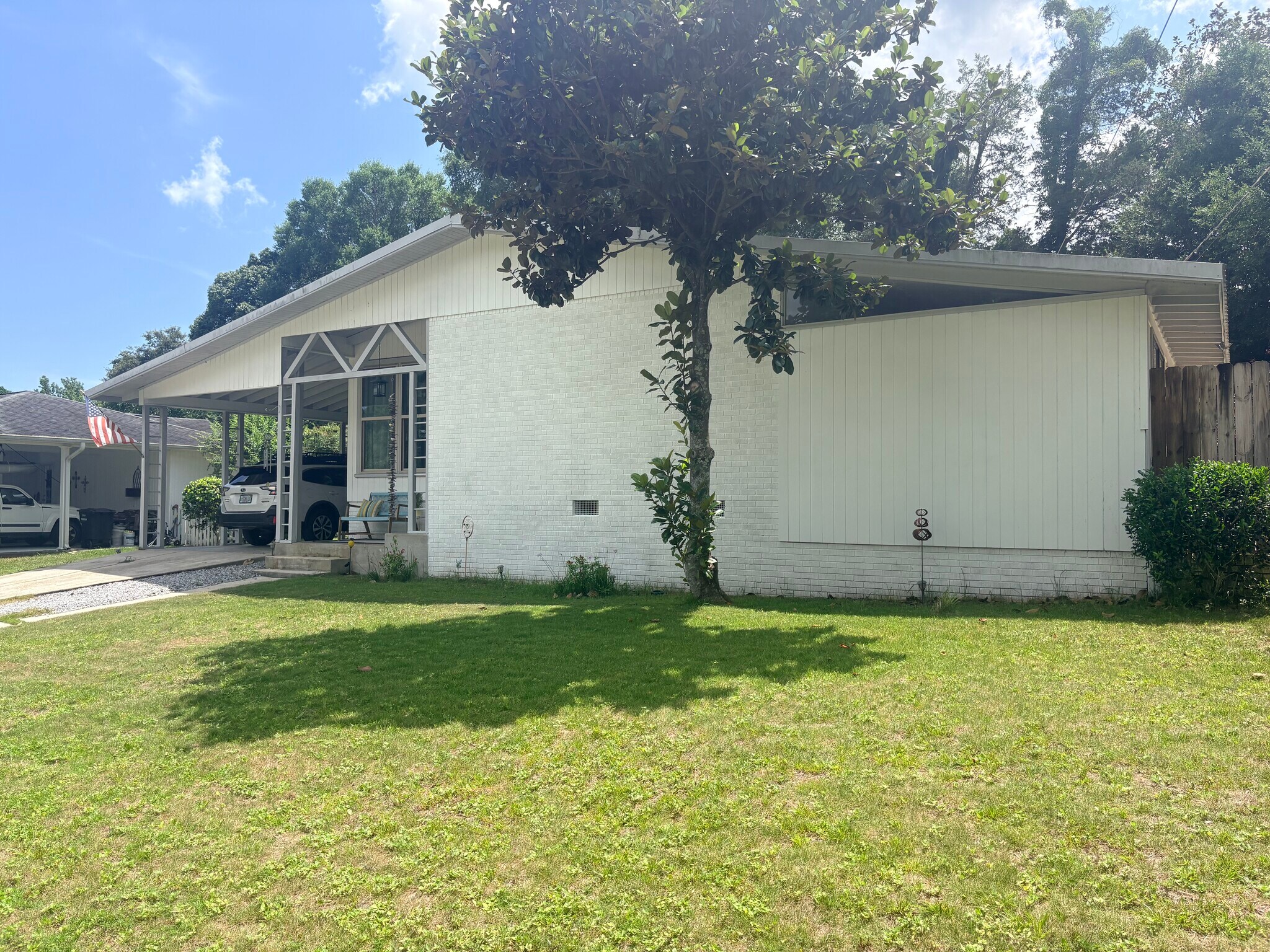Building Photo - 3815 Gerhardt Dr