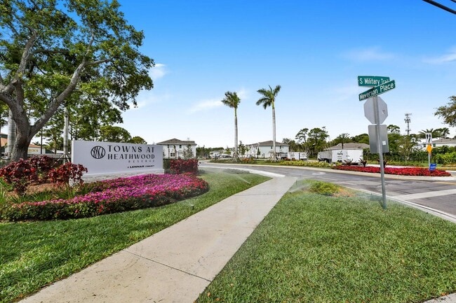 Building Photo - 4519 Hollister Ave