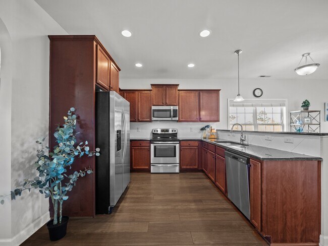 Building Photo - 509 Romper Rd