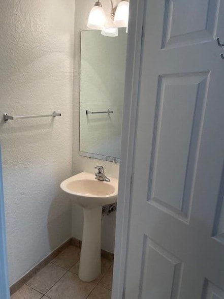 Building Photo - 4194 Napoli Lake Dr