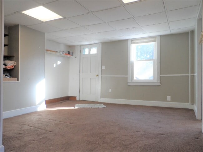 Building Photo - 130 Park St