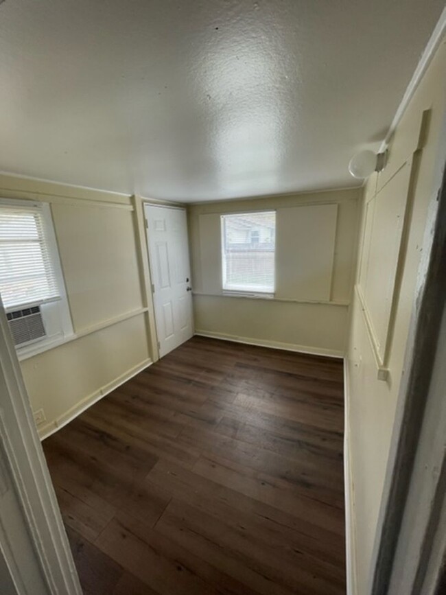 Building Photo - Move in Special half off first months rent...
