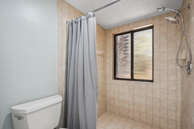Building Photo - 5300 SE Schooner Oaks Way