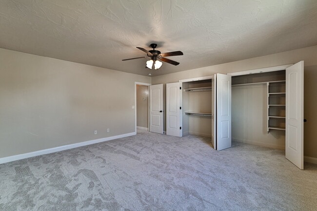 Building Photo - "Spacious 4-Bedroom Retreat with 3,584 Sq ...