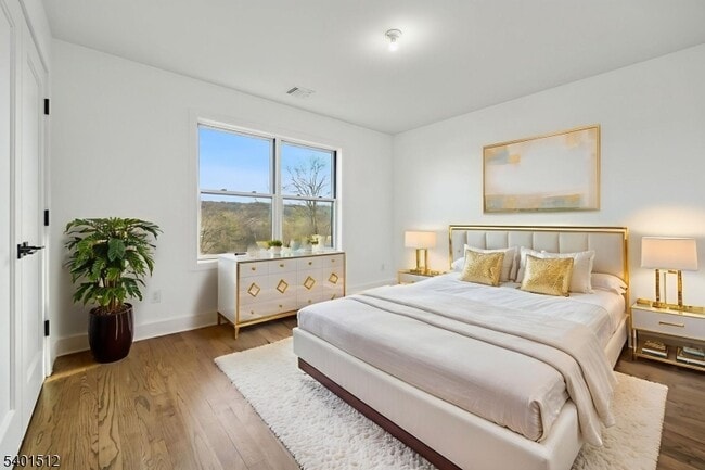 Building Photo - 19 Mountain Ave