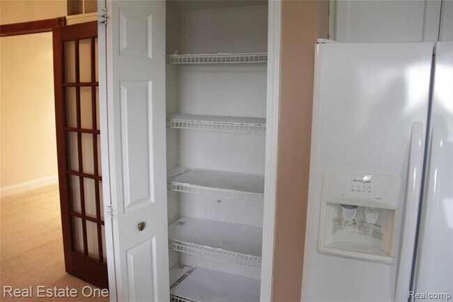 Building Photo - 40690 Bluesprings Ct