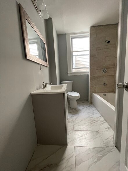 Building Photo - 57 Rose Ter
