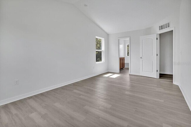 Building Photo - 303 Anchovie Ct