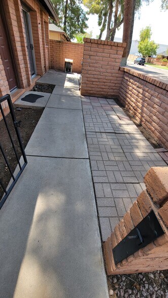 Building Photo - 109 W Concorda Dr