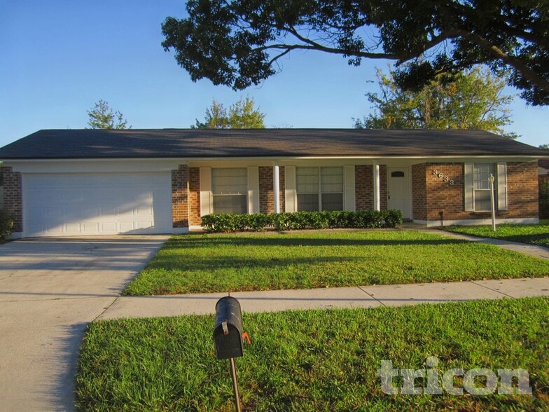 Building Photo - 3633 Bramble Road