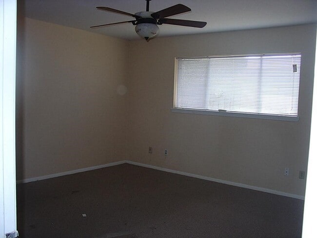 Building Photo - 9026 Petersham Dr