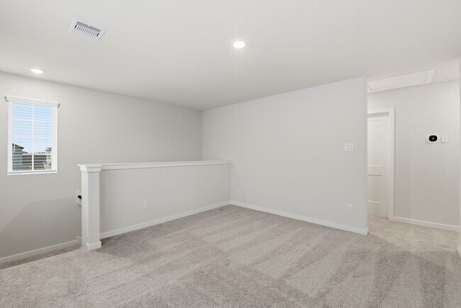 Building Photo - 4011 Ancient Honor Dr