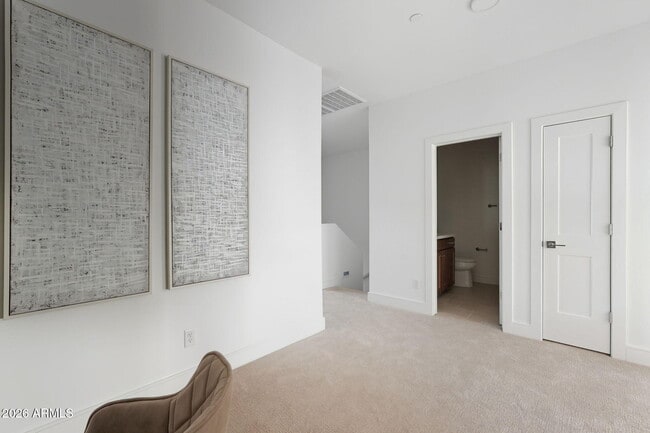 Building Photo - 8137 E Brown Rd