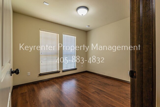 Building Photo - 2405 SW 138th St