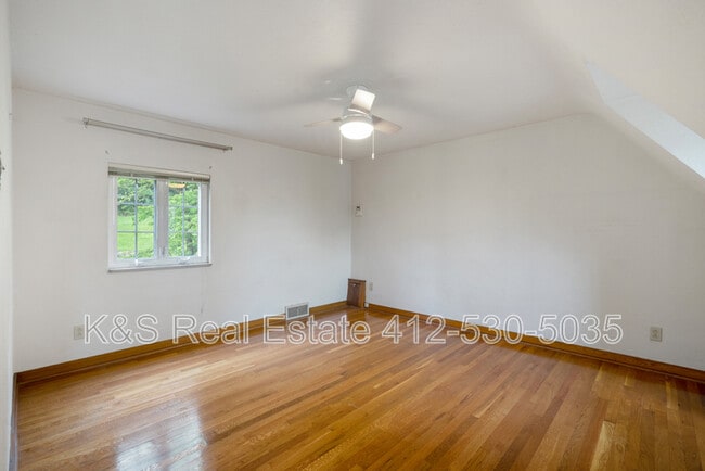 Building Photo - 840 Neely Heights Ave