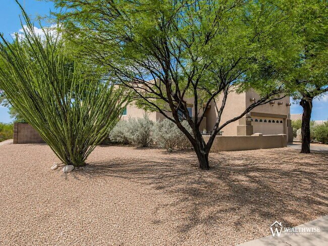 Building Photo - 10748 S Wrong Peak Ct