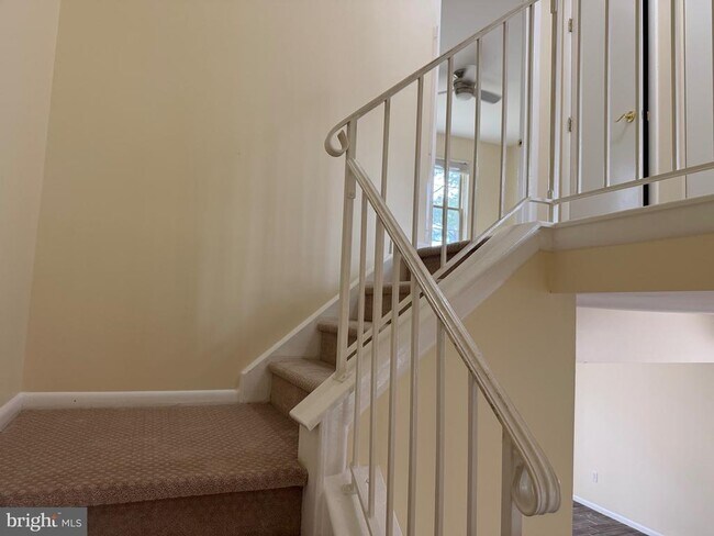 Building Photo - 34 Woodbrook Dr