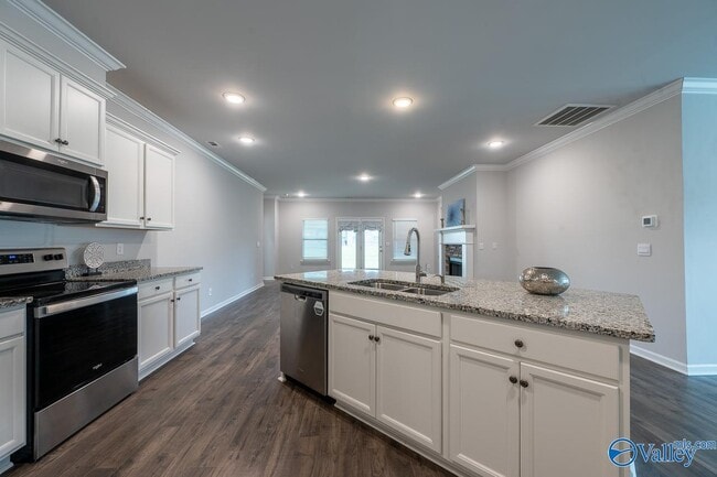 Building Photo - 331 Jackson Pt Cir