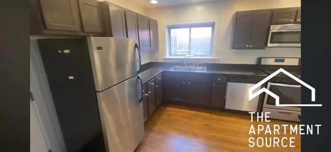 Building Photo - 2536 W Fitch Ave