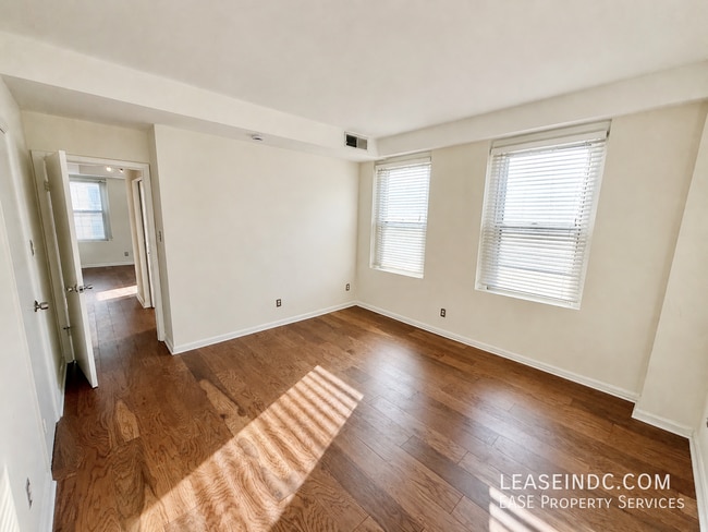 Building Photo - 1133 13th St NW