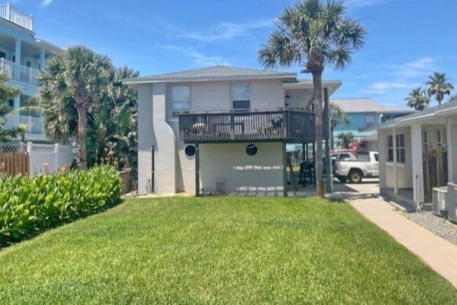 Building Photo - 7 E Street Unit A