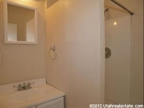 Building Photo - Salt Lake Cottage home 3 bed, 2 baths