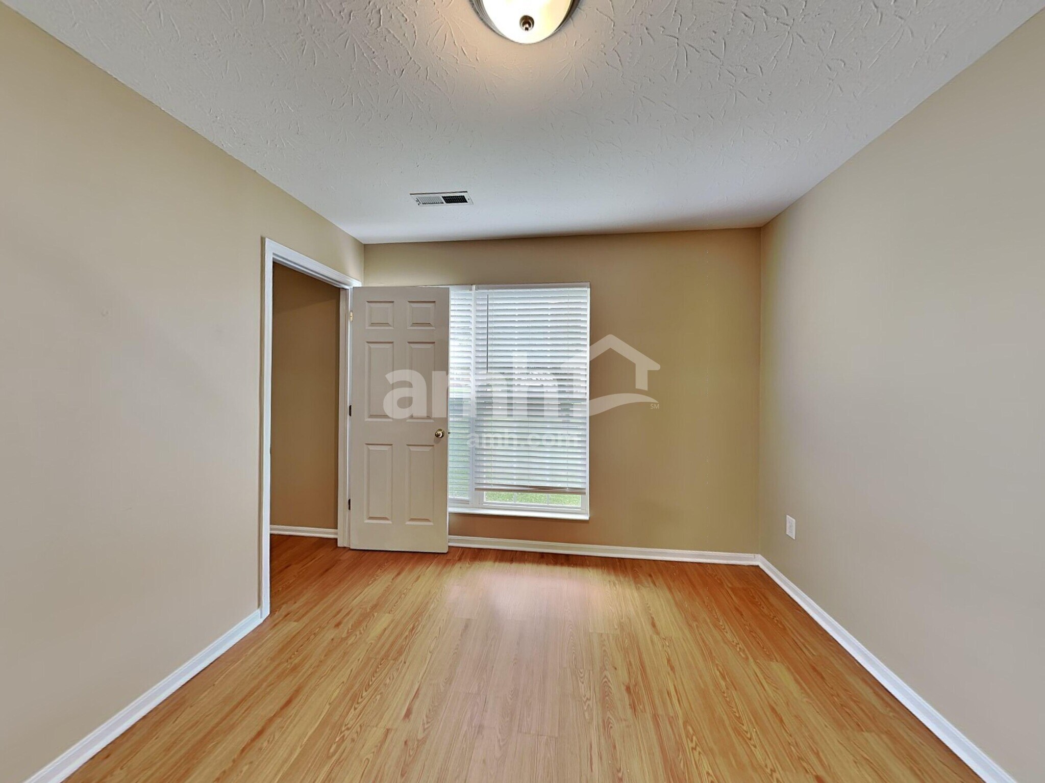 Building Photo - 6083 Weber Oaks Dr