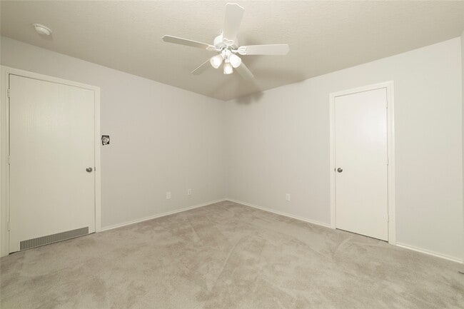 Building Photo - 6642 Haven Forest Ln